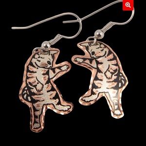 Copper Reflections Dangle Earrings Gray Striped Kitty Cat Design Lightweight
